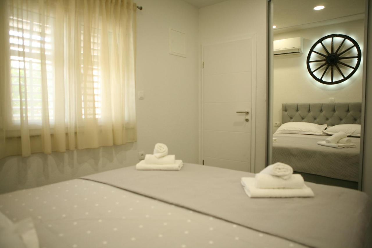 Apartments Old Town Trogir Ngoại thất bức ảnh